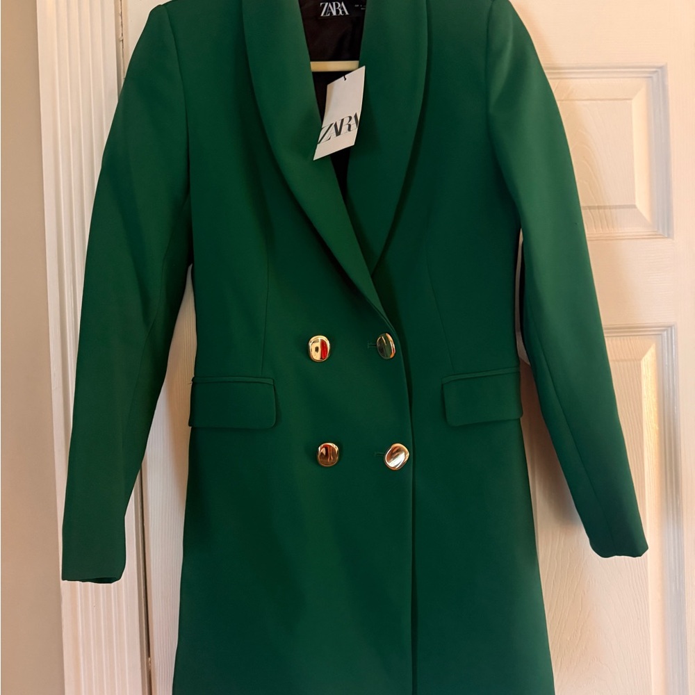 Zara Women's Green Blazer with Gold Buttons